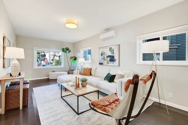 $927,000 | 735 Apgar Street, Oakland, CA 94609