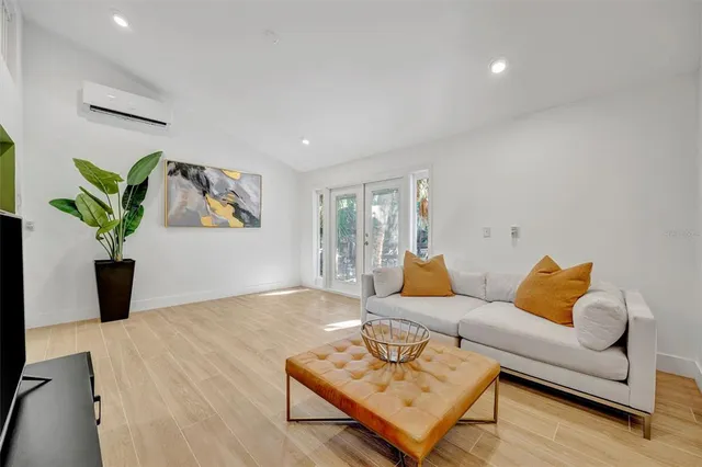 $1,197,000 | 403 Longbow Trail, Osprey, FL 34229