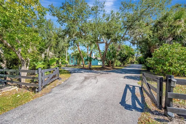 $1,197,000 | 403 Longbow Trail, Osprey, FL 34229