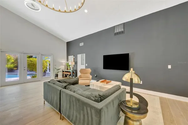 $1,095,000 | 403 Longbow Trail, Osprey, FL 34229