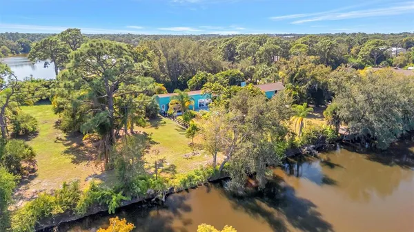 $1,095,000 | 403 Longbow Trail, Osprey, FL 34229