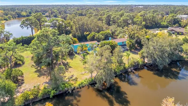 $1,095,000 | 403 Longbow Trail, Osprey, FL 34229