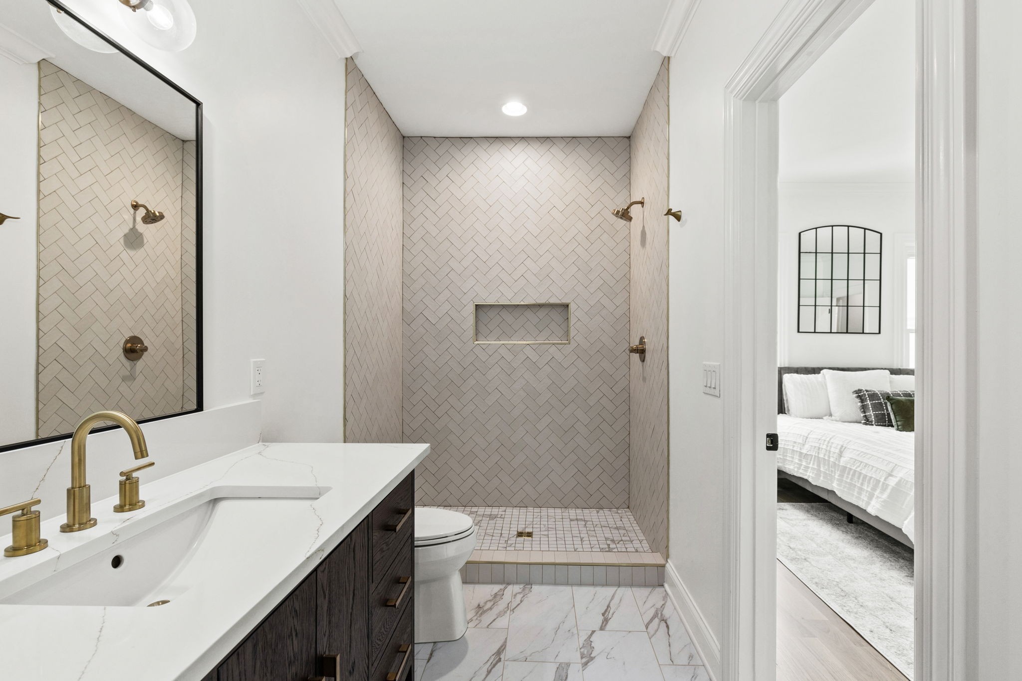 9050 Split Log Road Brentwood, TN 37027 - Photo 50 of 69 a en suite bathroom with a sink a toilet and shower