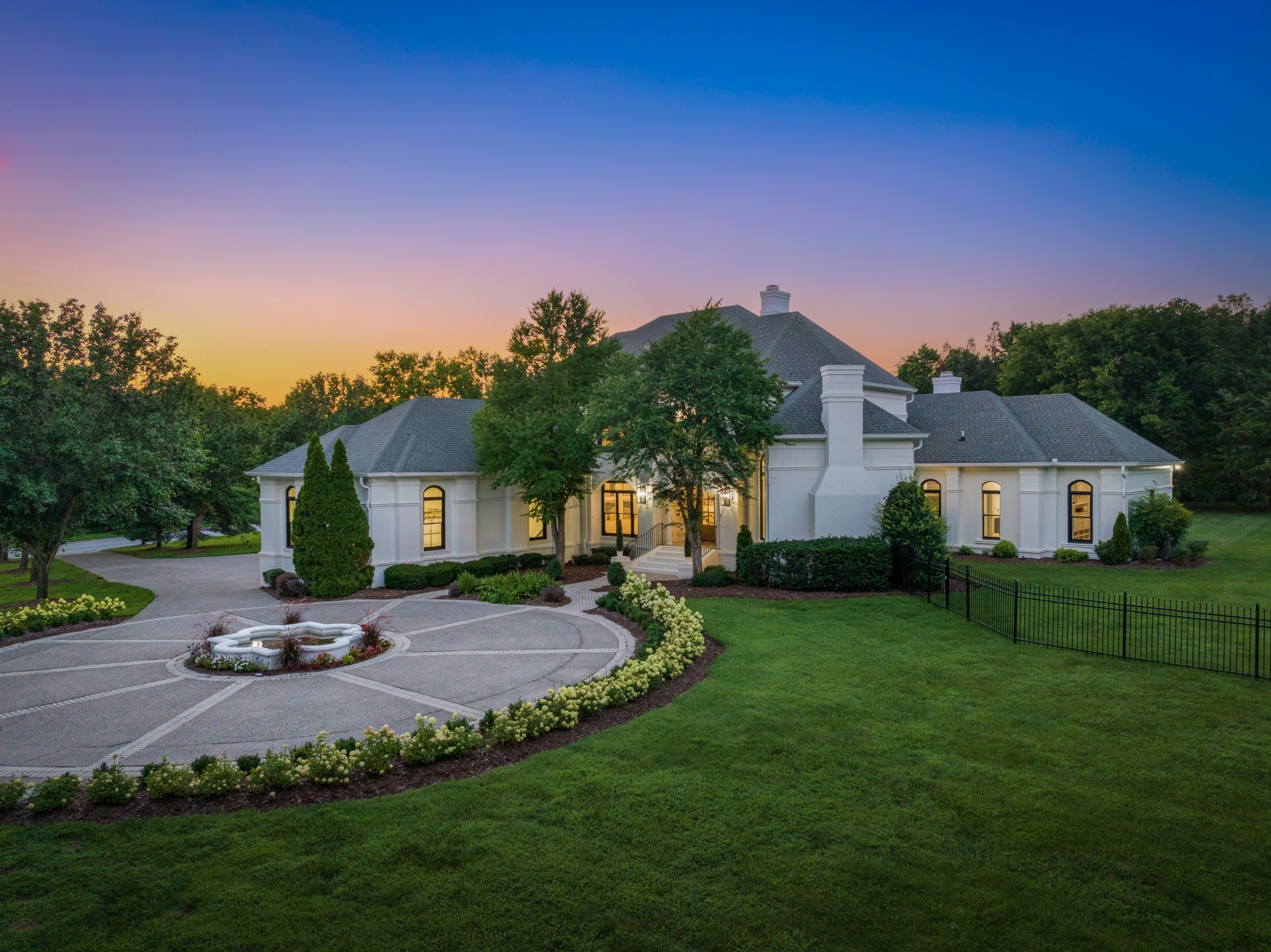 9050 Split Log Road Brentwood, TN 37027 - Photo 66 of 69 a view of a house with backyard and garden