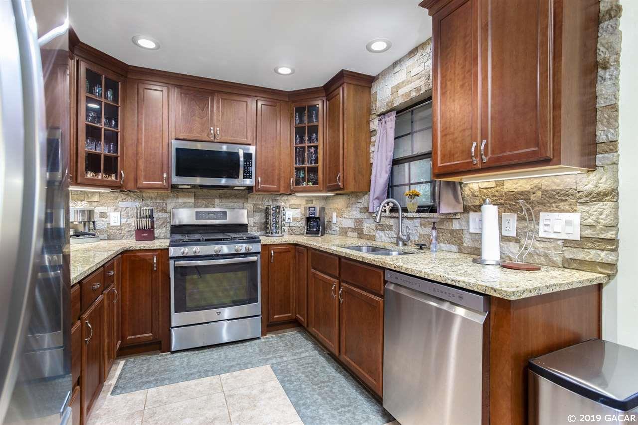 930 Southwest 79 Terrace Gainesville, FL 32607 - Photo 12 of 29 Gallery Image 12