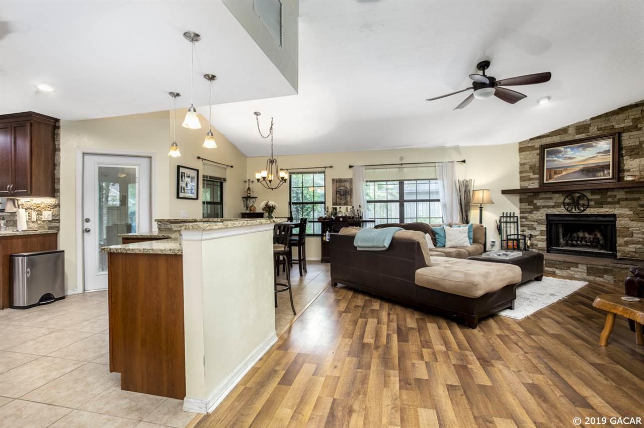 930 Southwest 79 Terrace Gainesville, FL 32607 - Photo 4 of 29 Gallery Image 4