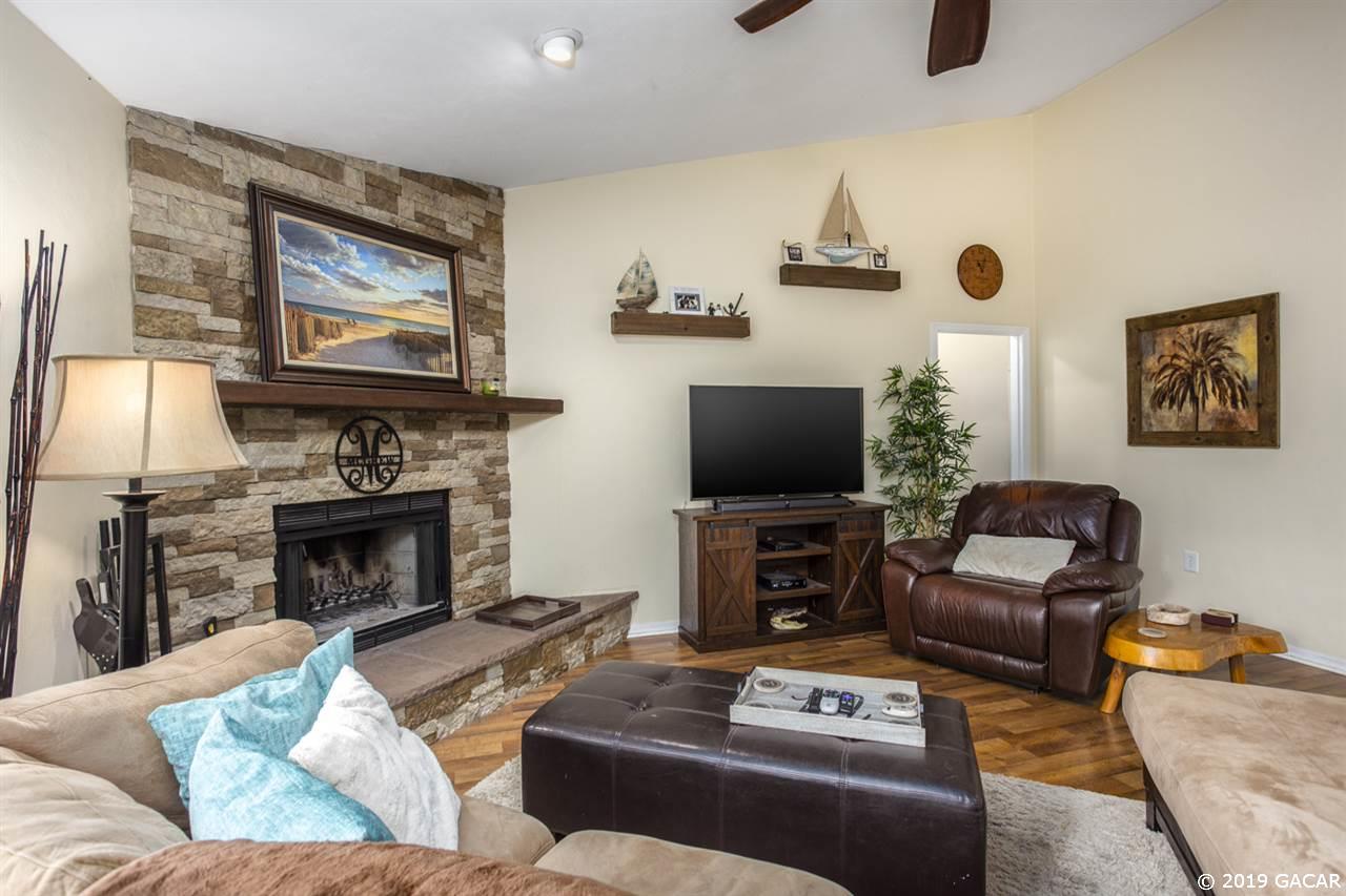 930 Southwest 79 Terrace Gainesville, FL 32607 - Photo 7 of 29 Gallery Image 7