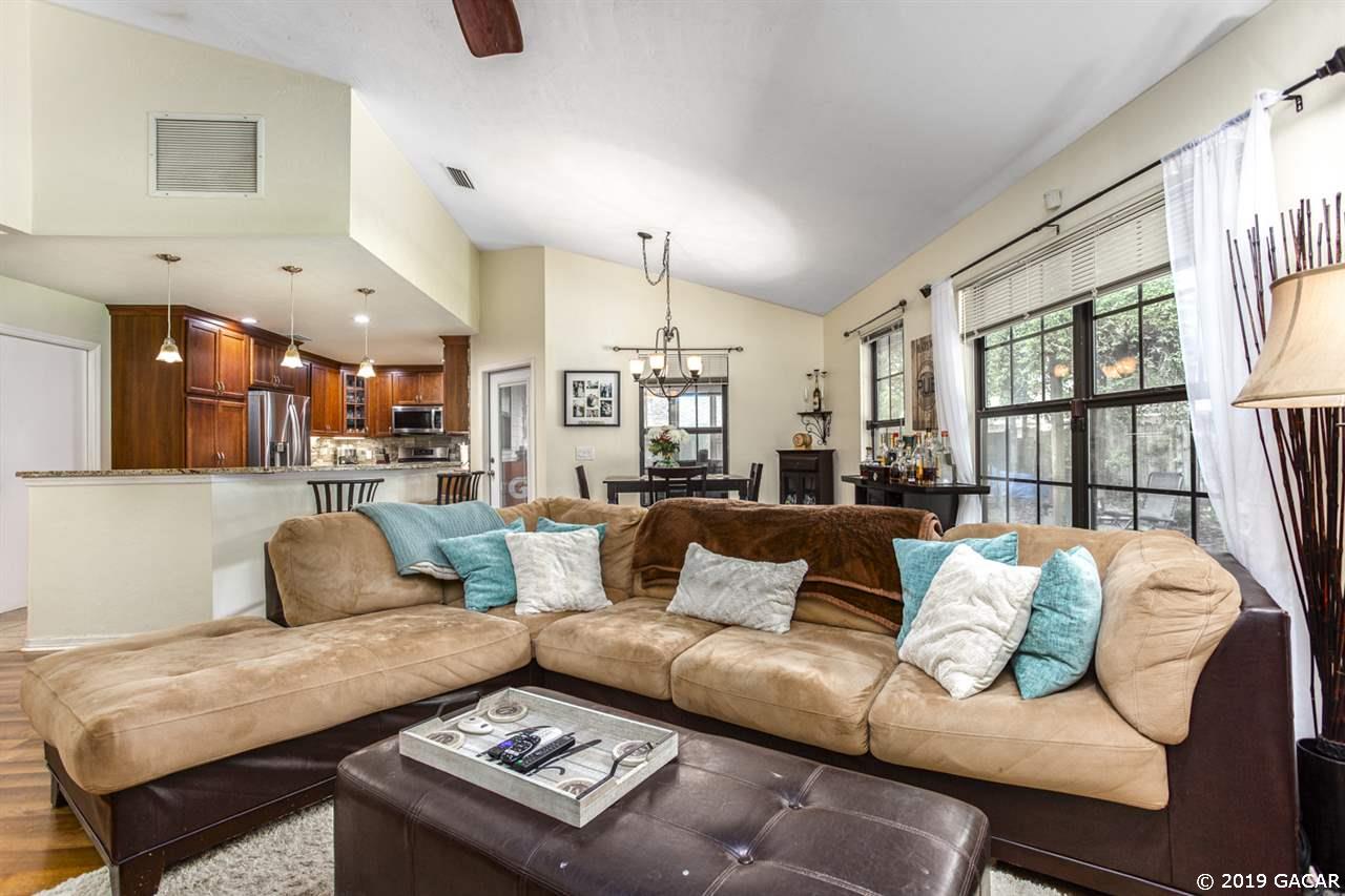 930 Southwest 79 Terrace Gainesville, FL 32607 - Photo 8 of 29 Gallery Image 8