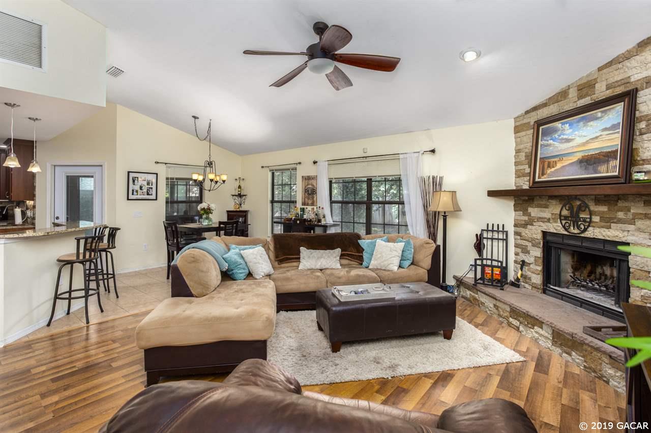 930 Southwest 79 Terrace Gainesville, FL 32607 - Photo 9 of 29 Gallery Image 9