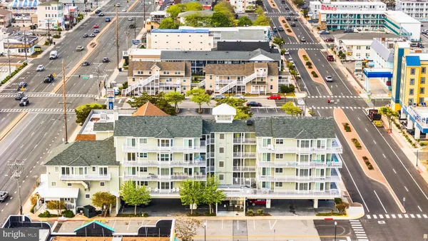 $589,000 | 102 25th Street, Unit 302, Ocean City, MD 21842
