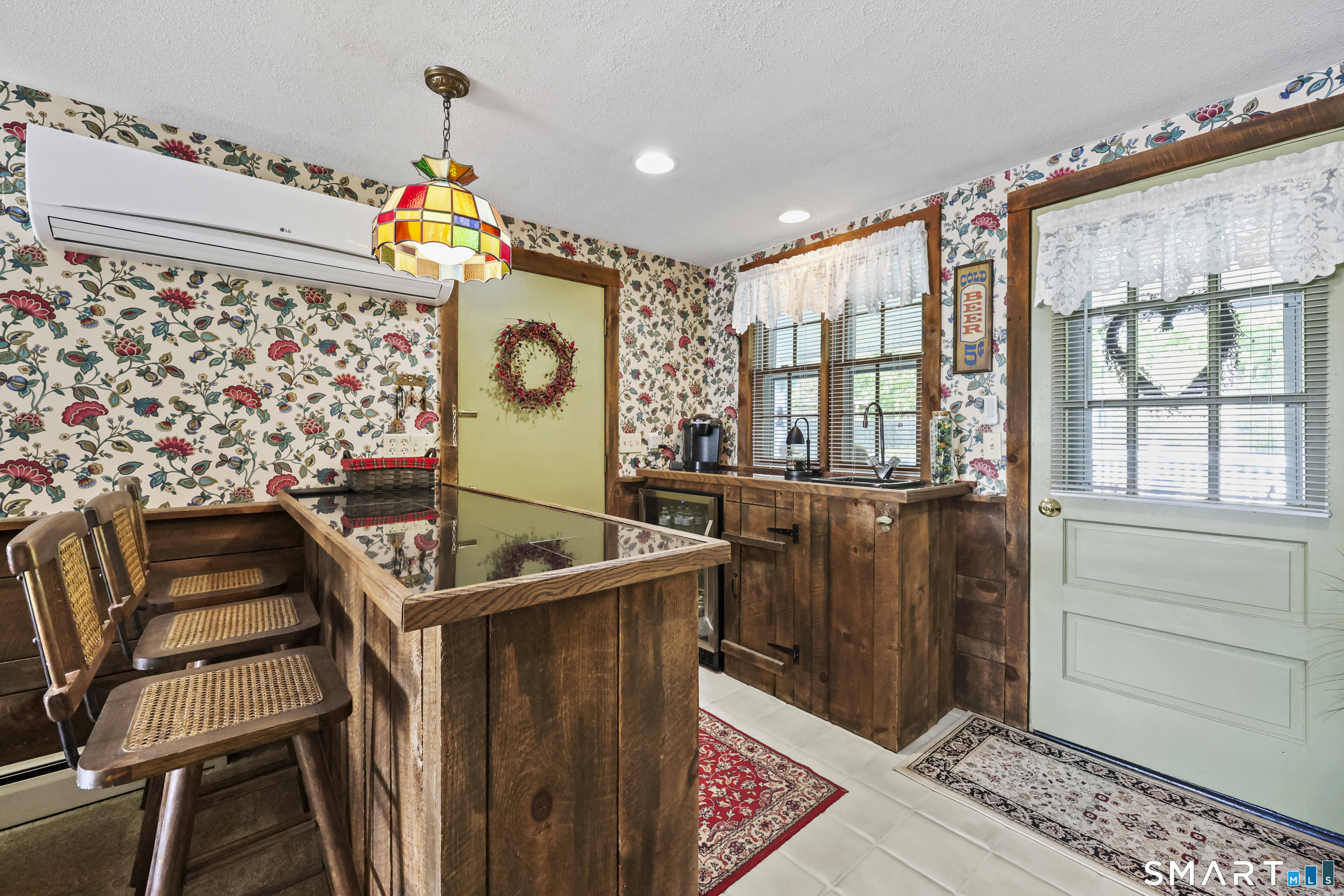 20 Loretta Road Torrington, CT 06790 - Photo 17 of 39 Famiy Room