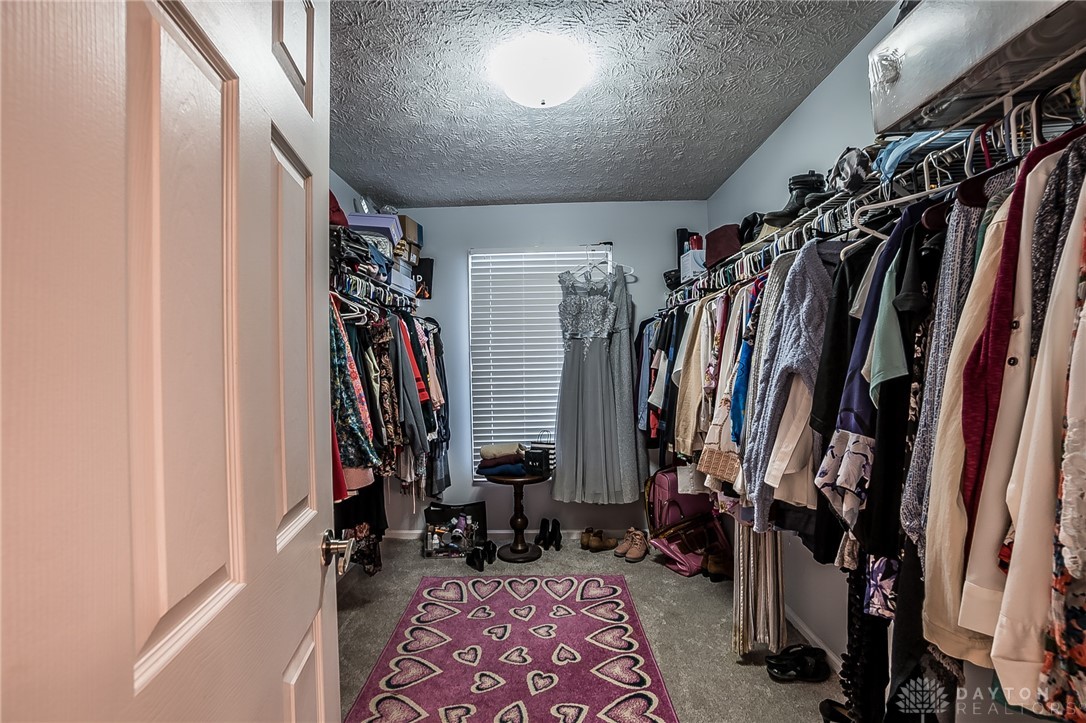 259 Willow Road Springfield, OH 45502 - Photo 28 of 43 Master Closet