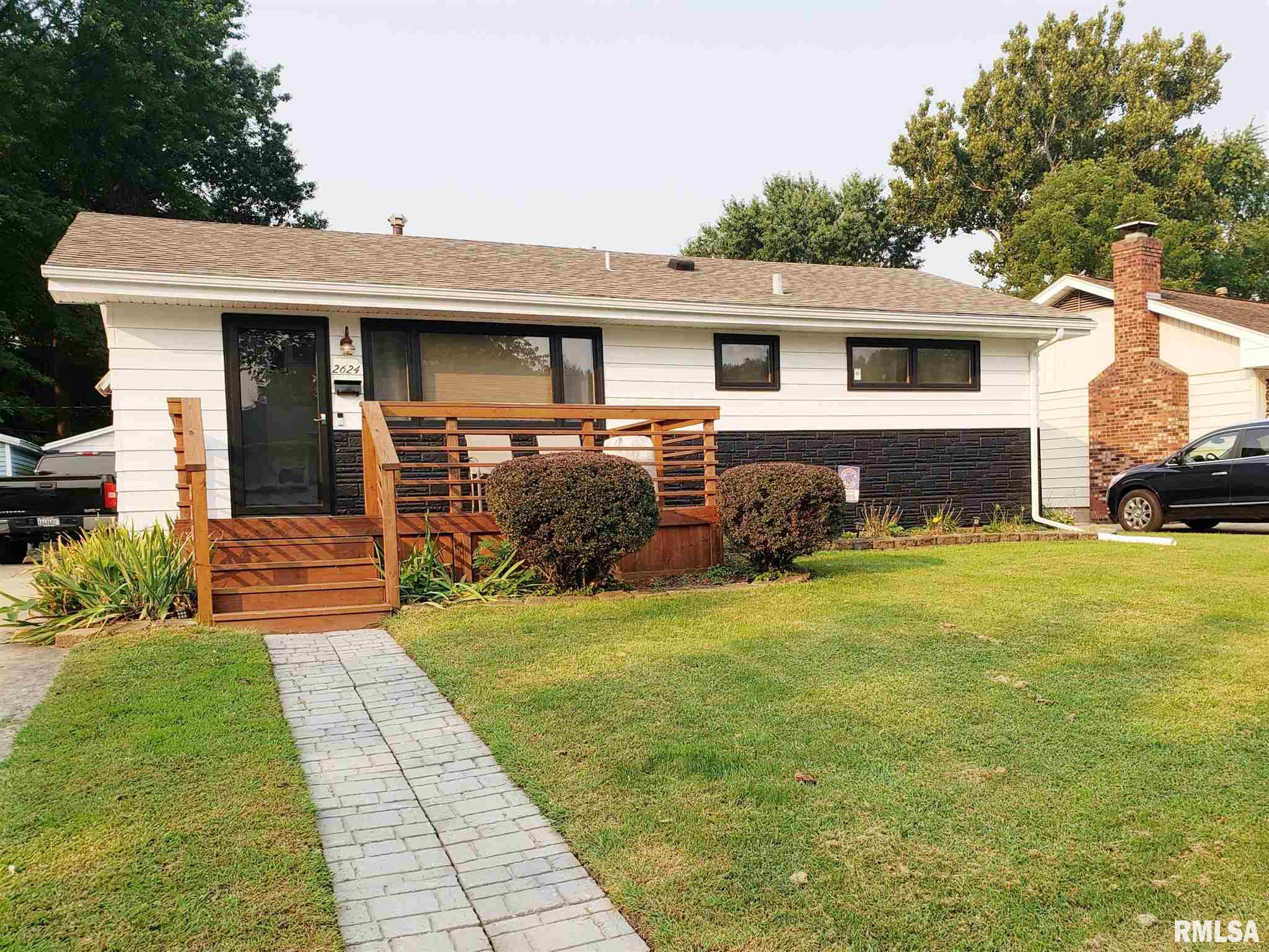 2624 Kent Drive Springfield, IL 62703 - Photo 2 of 34 Gallery Image 2