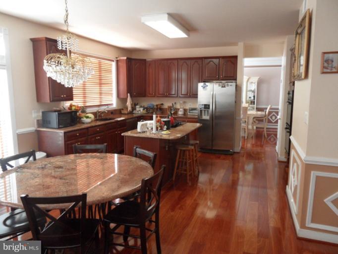 6152 Cobbs Road Alexandria, VA 22310 - Photo 11 of 21 Kitchen