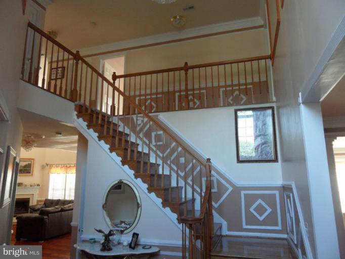 6152 Cobbs Road Alexandria, VA 22310 - Photo 15 of 21 Entrance