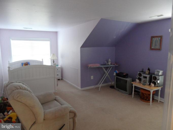 6152 Cobbs Road Alexandria, VA 22310 - Photo 16 of 21 Bedroom