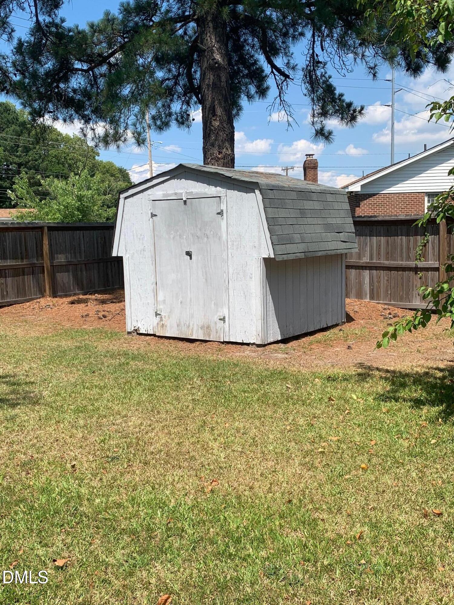 1129 Strawbush Road Rocky Mount, NC 27804 - Photo 24 of 27 Storage shed