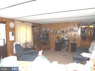 166 Crow Hill Road Barto, PA 19504 - Photo 3 of 6 Gallery Image 3