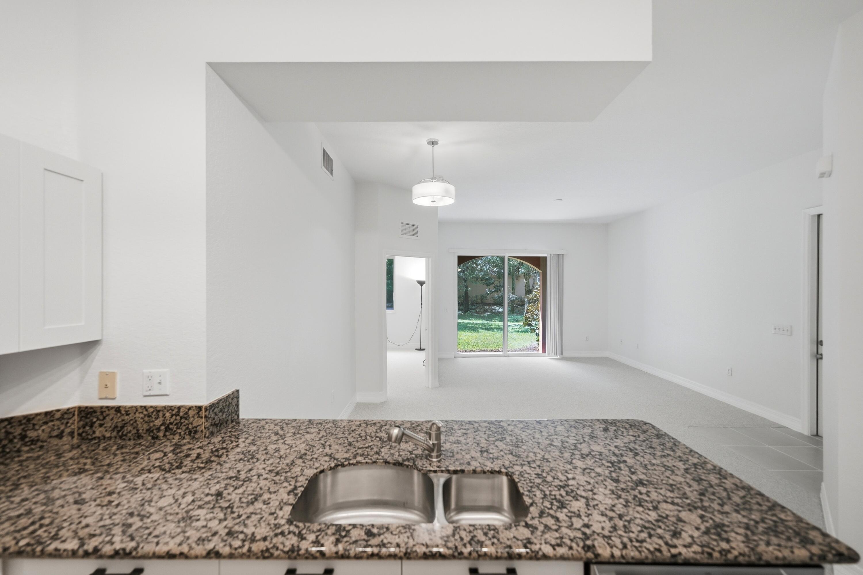 58 Southeast Palermo, Unit 104 Stuart, FL 34994 - Photo 10 of 37 34-print-58-se-palermo-ct-104