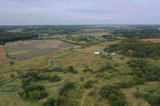 $1,398,500 | 108.57-ac 108.57-ac County Road, Blanchardville, WI 53516