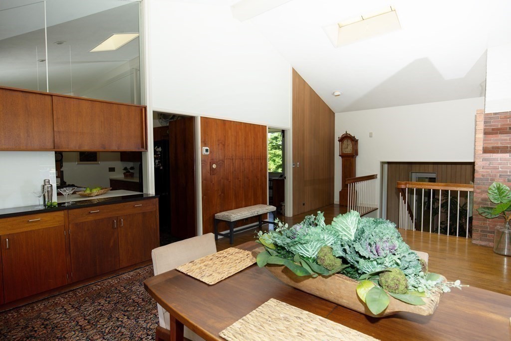 195 Rolling Acres Road Lunenburg, MA 01462 - Photo 4 of 32 Gallery Image 4