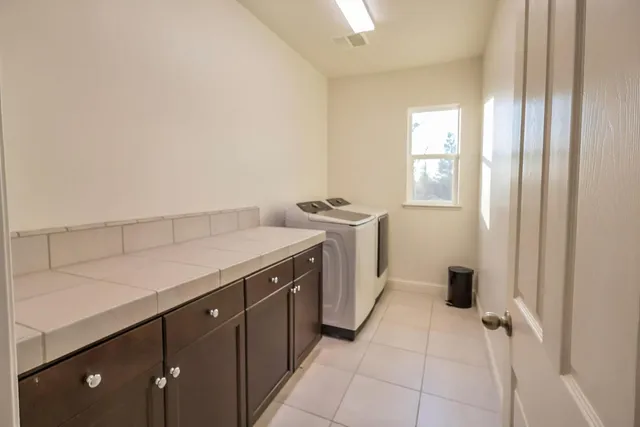 $725,000 | 2051 Sierra Avenue, Clovis, CA 93611