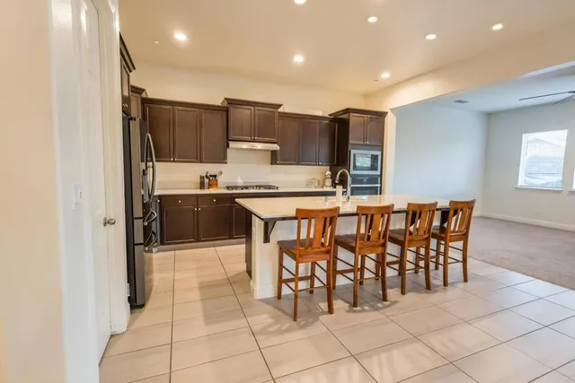 $725,000 | 2051 Sierra Avenue, Clovis, CA 93611