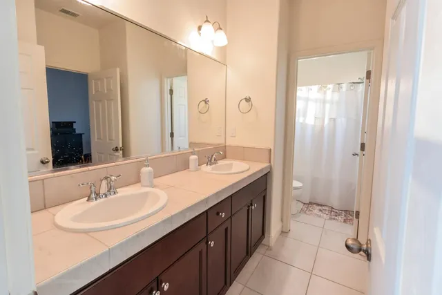 $725,000 | 2051 Sierra Avenue, Clovis, CA 93611