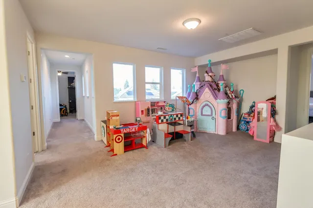 $725,000 | 2051 Sierra Avenue, Clovis, CA 93611