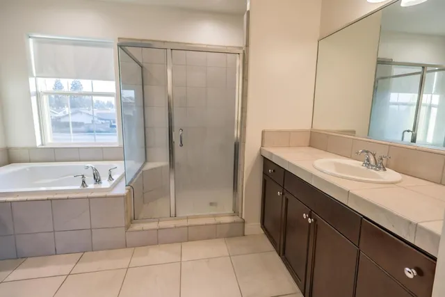 $725,000 | 2051 Sierra Avenue, Clovis, CA 93611