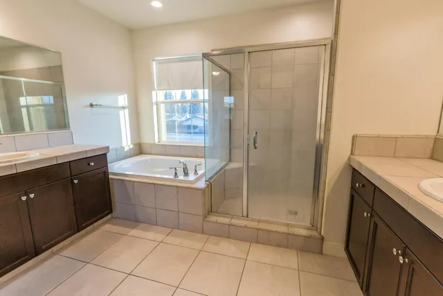 $725,000 | 2051 Sierra Avenue, Clovis, CA 93611