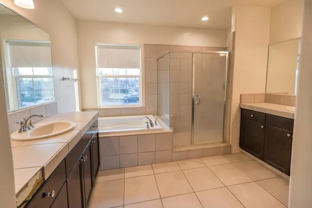 $725,000 | 2051 Sierra Avenue, Clovis, CA 93611