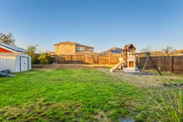 $725,000 | 2051 Sierra Avenue, Clovis, CA 93611