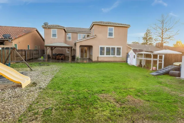$725,000 | 2051 Sierra Avenue, Clovis, CA 93611