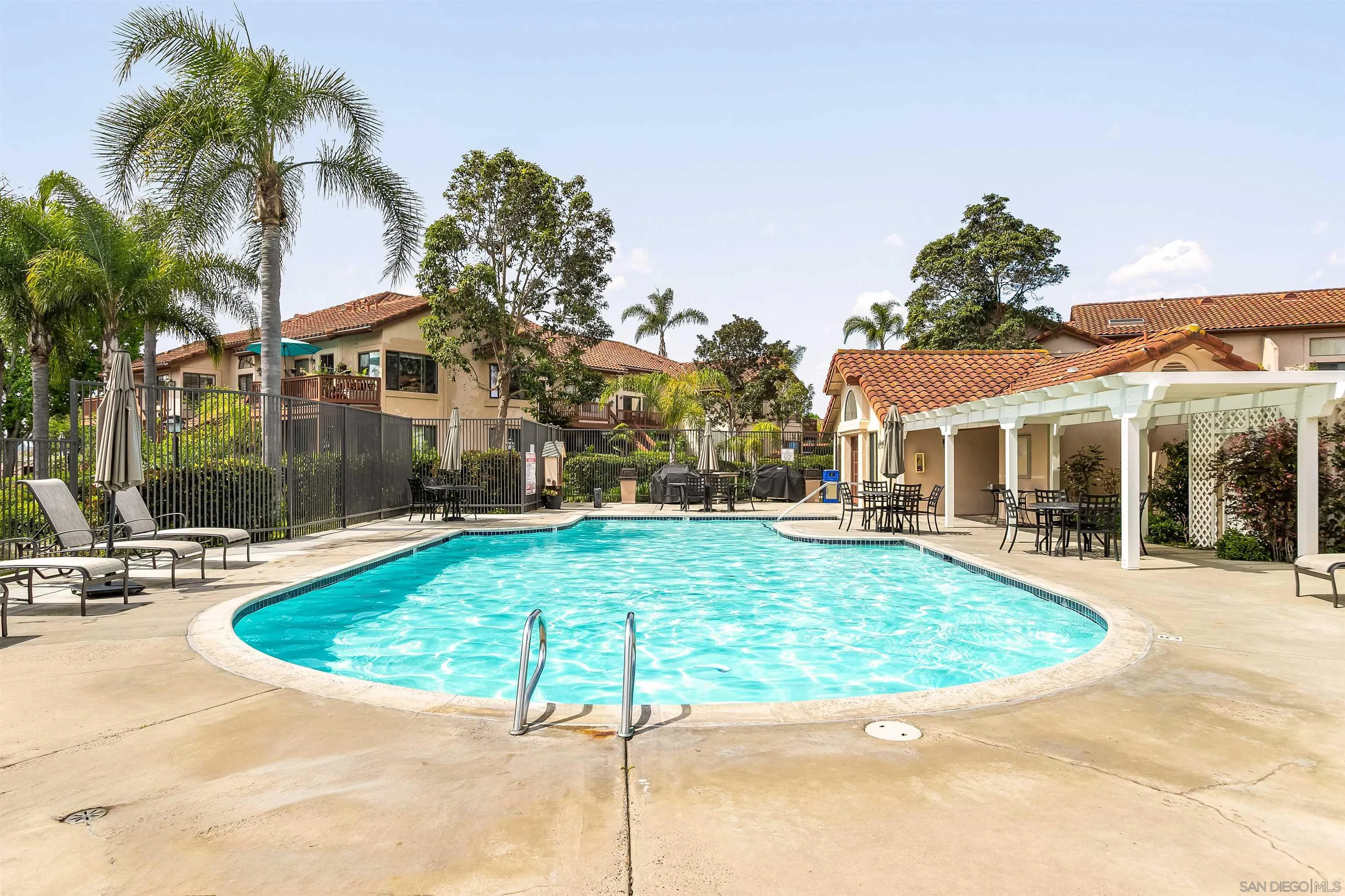 4049 Carmel View Road, Unit 82 San Diego, CA 92130 - Photo 27 of 33
