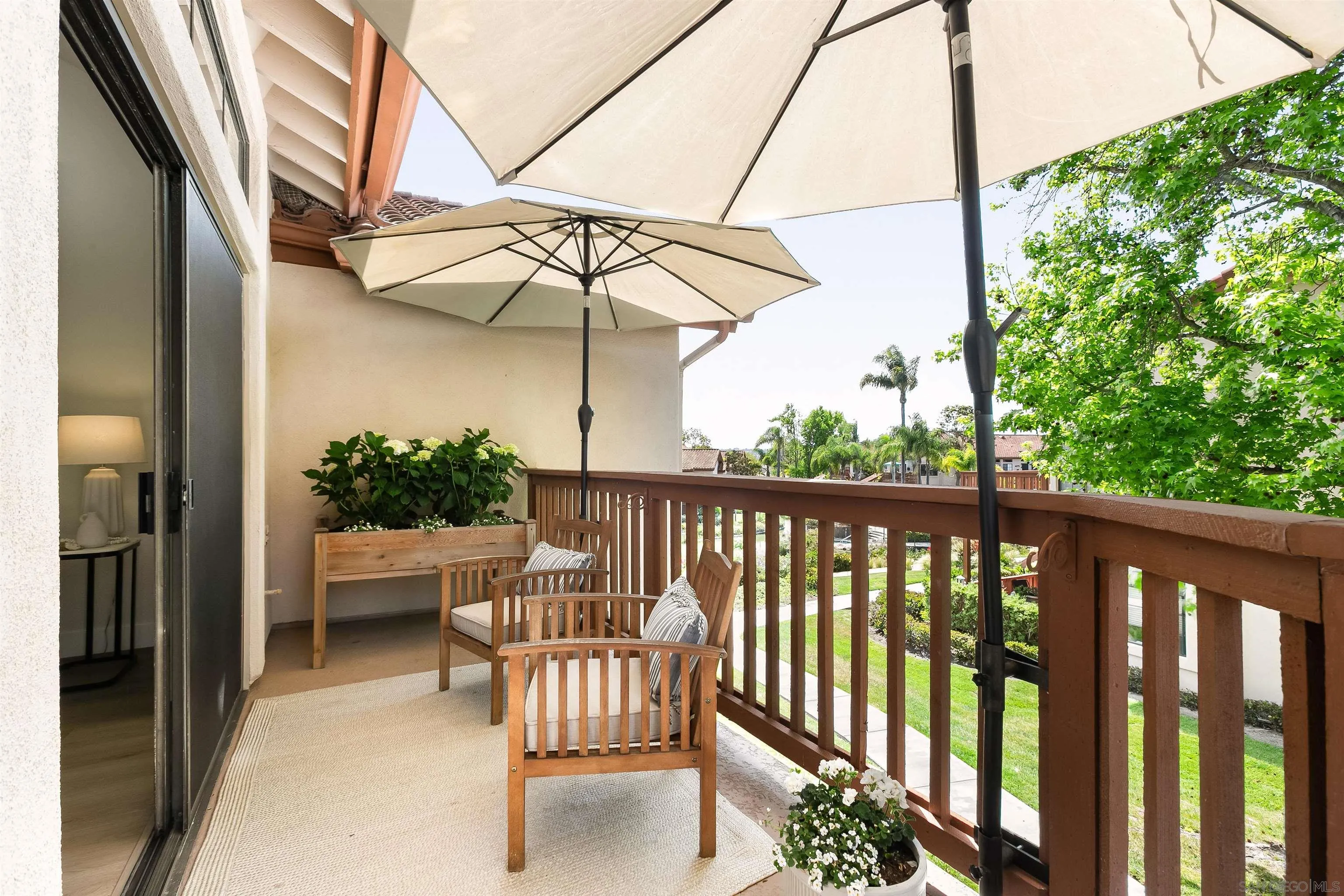 4049 Carmel View Road, Unit 82 San Diego, CA 92130 - Photo 7 of 33