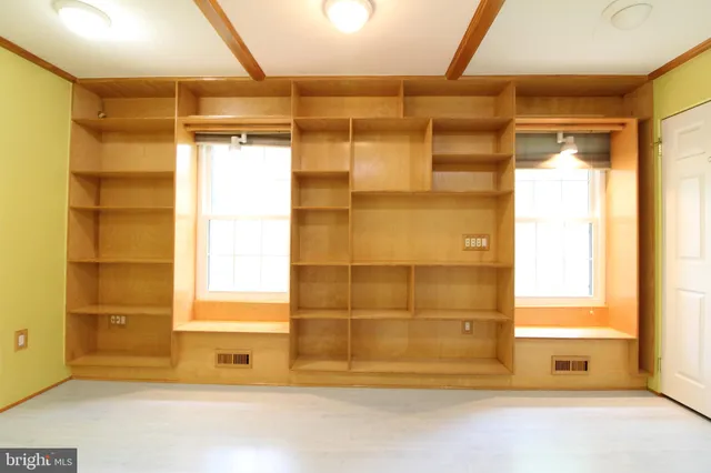 a bathroom with a tub