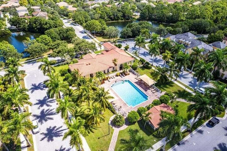 207 Edenberry Avenue Jupiter, FL 33458 - Photo 14 of 16 a view of a yard