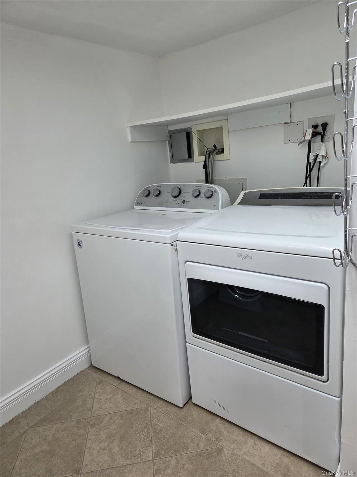 16 Trinity Place Hewlett, NY 11557 - Photo 24 of 34