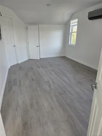 $6,300 | 16 Trinity Place, Hewlett, NY 11557