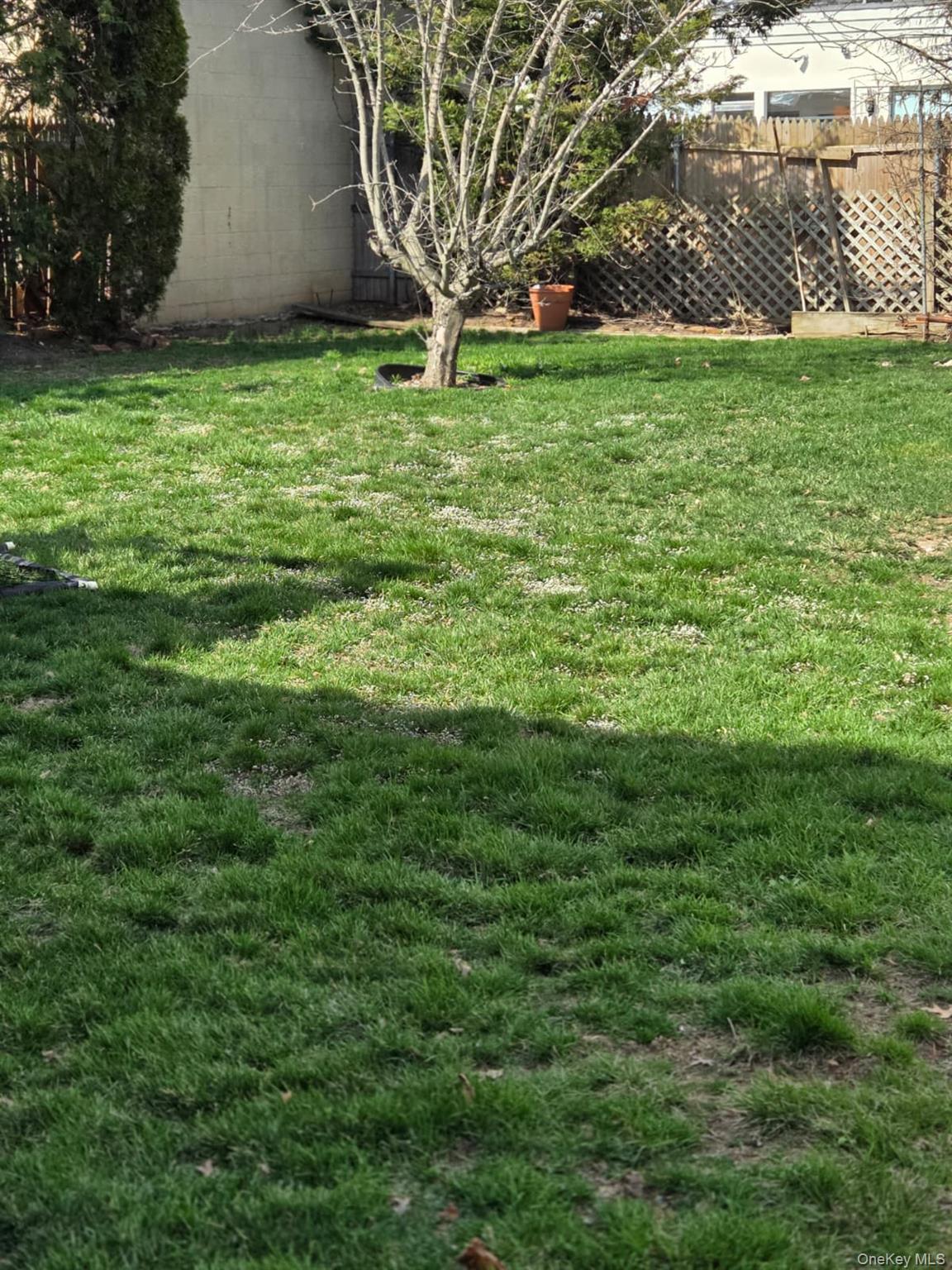 16 Trinity Place Hewlett, NY 11557 - Photo 32 of 34