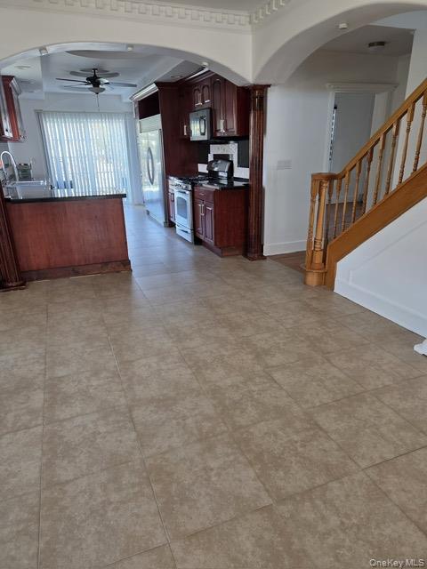 16 Trinity Place Hewlett, NY 11557 - Photo 8 of 34