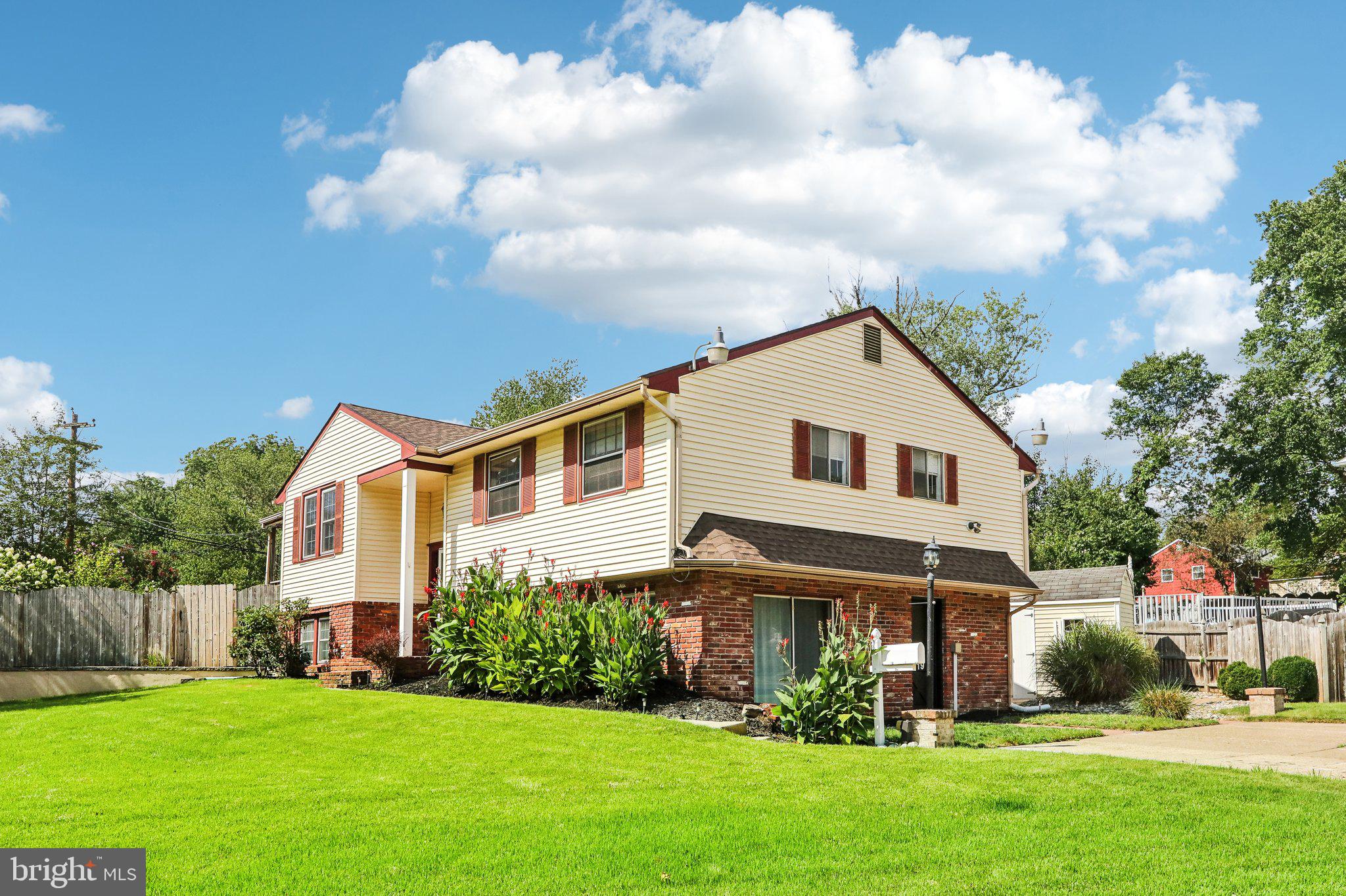 19 Hillcrest Road Stratford, NJ 08084 - Photo 4 of 42
