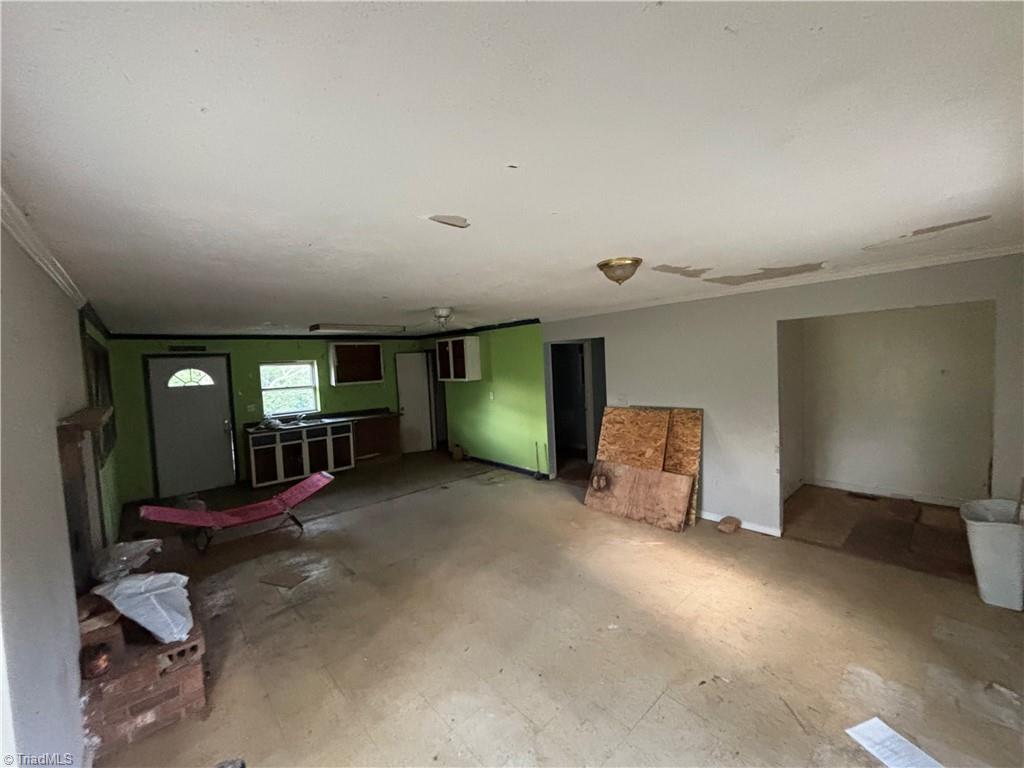 533 Thornton Road Mayodan, NC 27027 - Photo 3 of 15 LVR