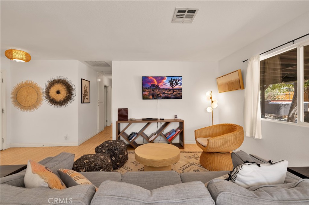 61493 Desert Air Road Joshua Tree, CA 92252 - Photo 5 of 30