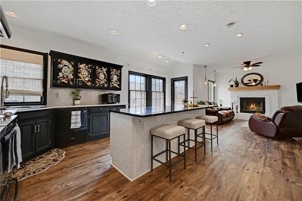 12909 Reeder Street Overland Park, KS 66213 - Photo 11 of 35