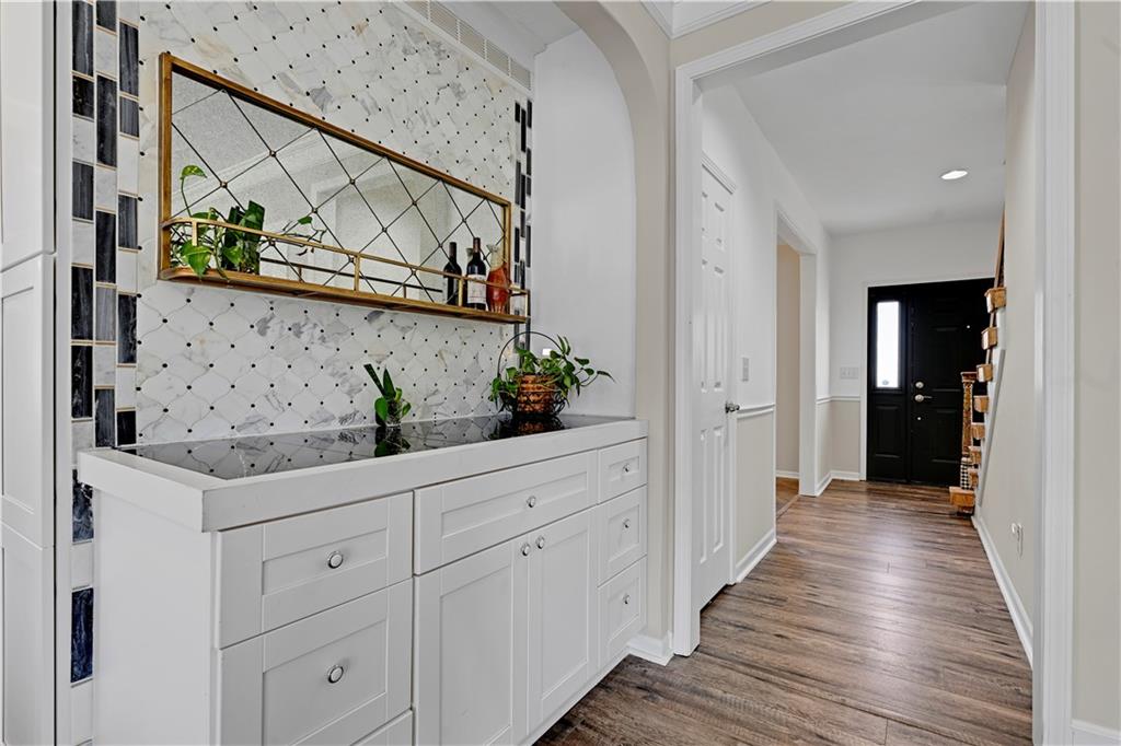 12909 Reeder Street Overland Park, KS 66213 - Photo 16 of 35