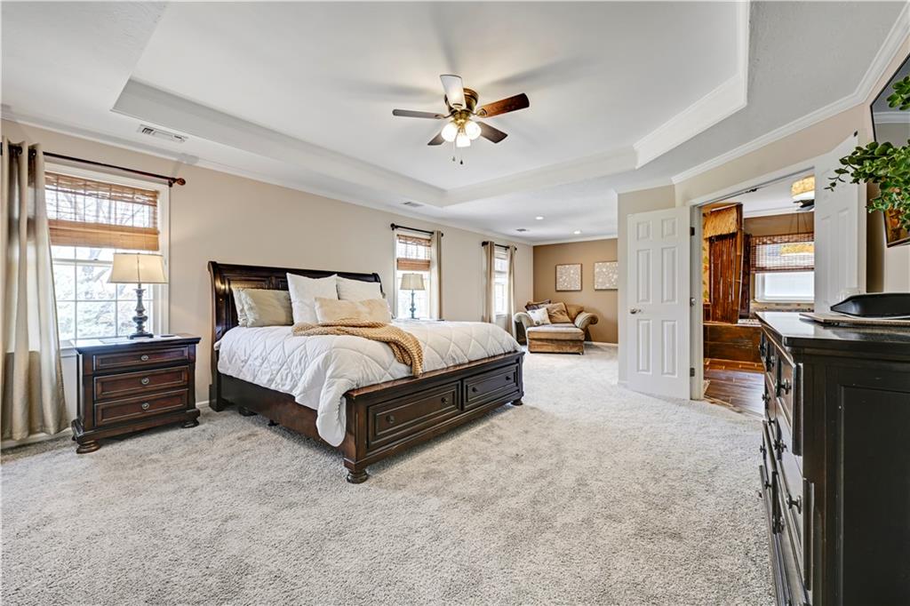 12909 Reeder Street Overland Park, KS 66213 - Photo 17 of 35