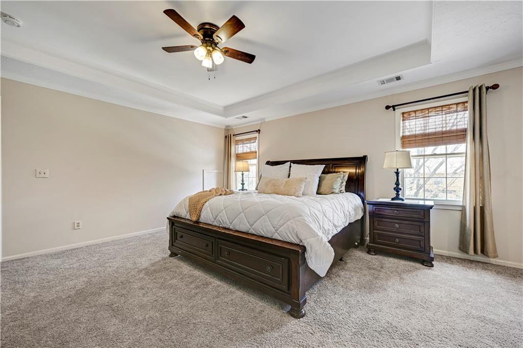 12909 Reeder Street Overland Park, KS 66213 - Photo 18 of 35