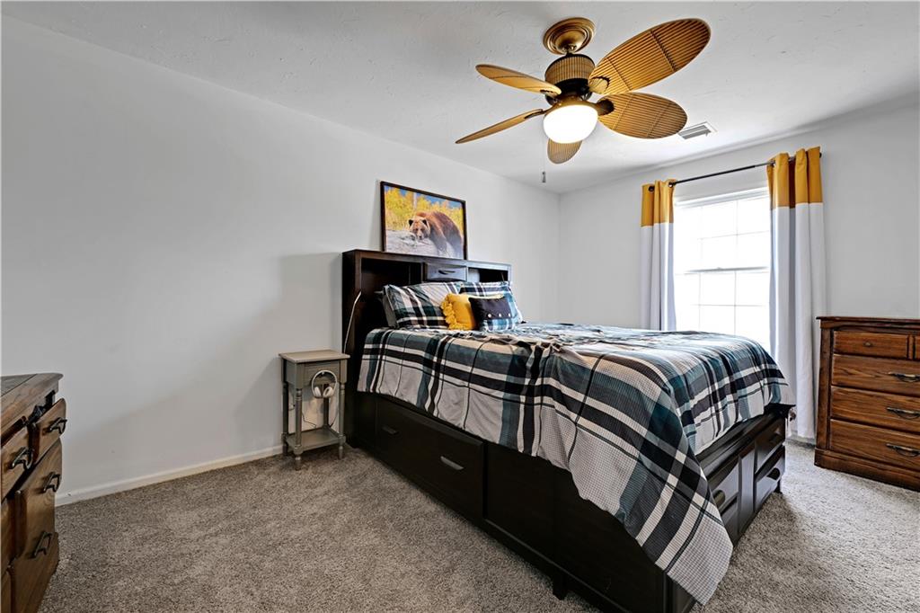 12909 Reeder Street Overland Park, KS 66213 - Photo 26 of 35